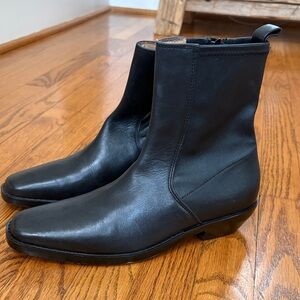 Madewell Women’s Boots in Black Leather. Size 8.